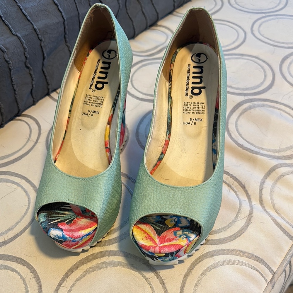 Women's Green Peep Toe Shoes